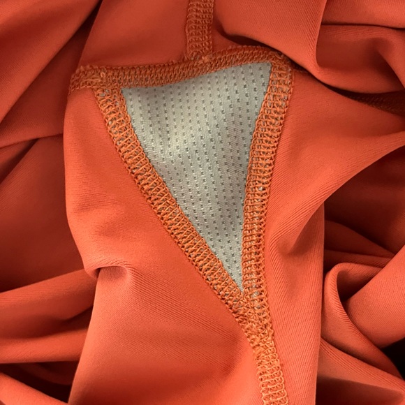 LIKE NEW Athleta Elation Train Logo 7/8 Leggings - M/P - Orange - Picture 8 of 11